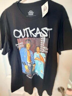 Black Hot Topic Graphic – Vintage-Style Men’s Outkast Band Tee Shirt